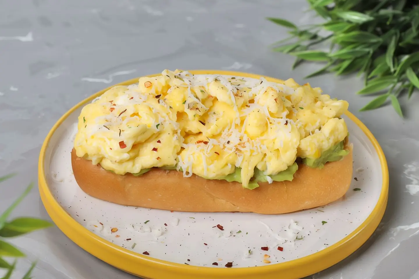 بريوش سكرمبل إيق
