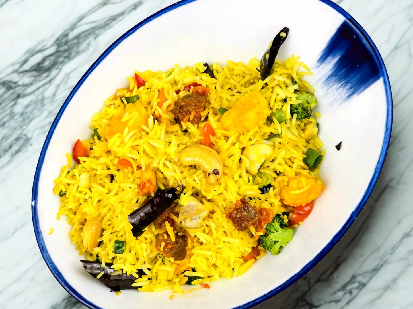 أرز سنغافوري مقلي مشكل