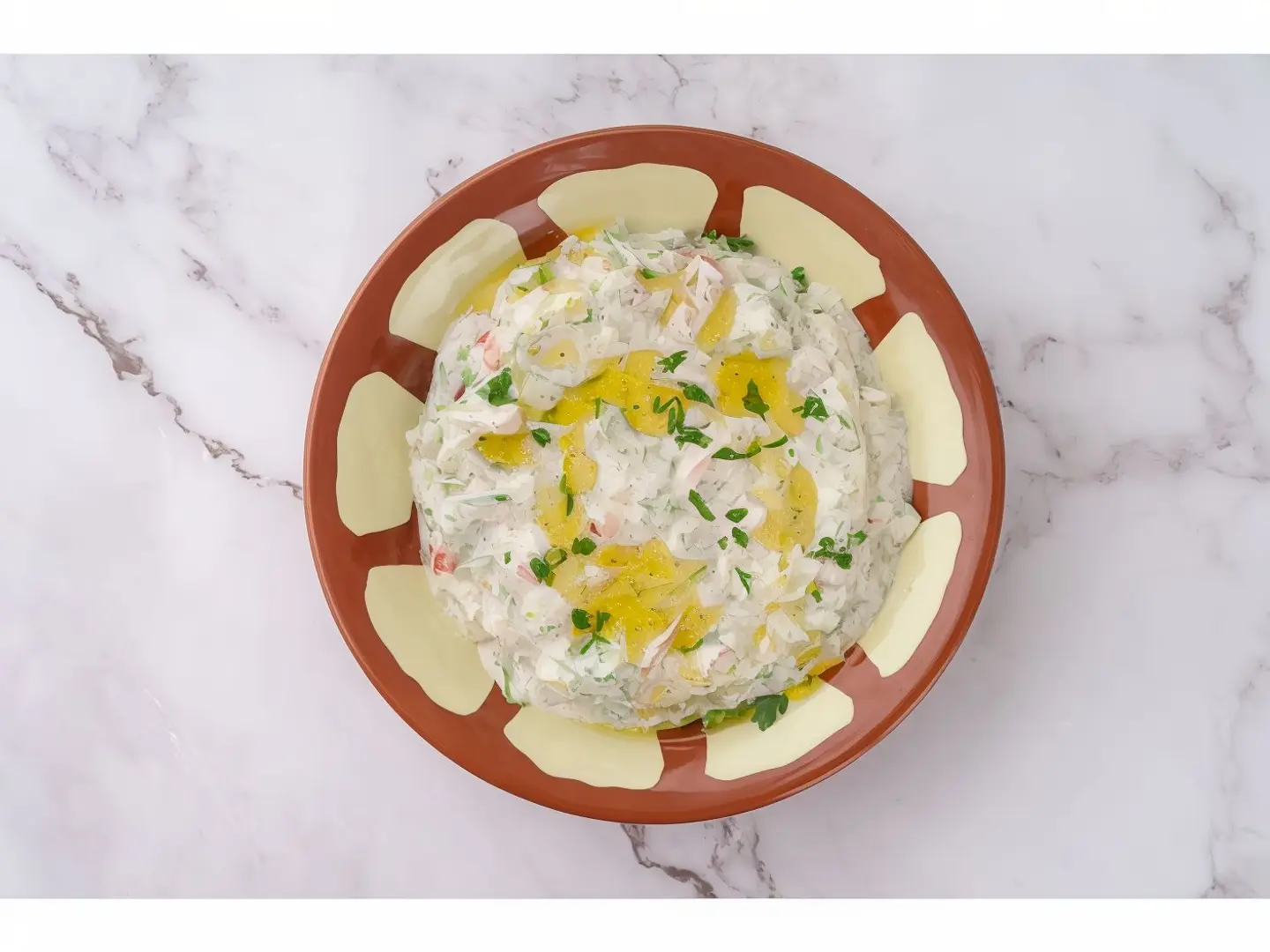 سلطة طحينية وسط