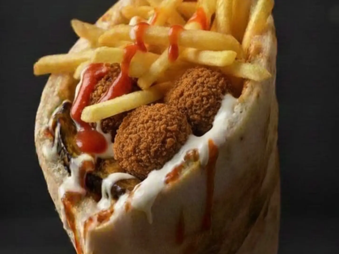 مشكل فلافل بخبز مفرود