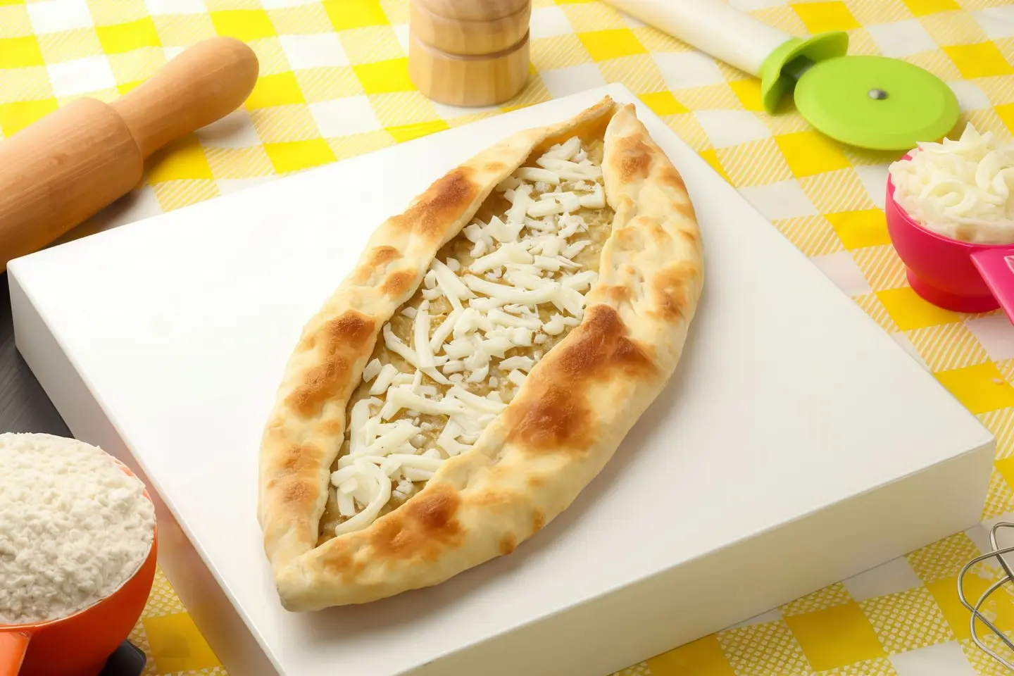 فطيرة دجاج بالجبن