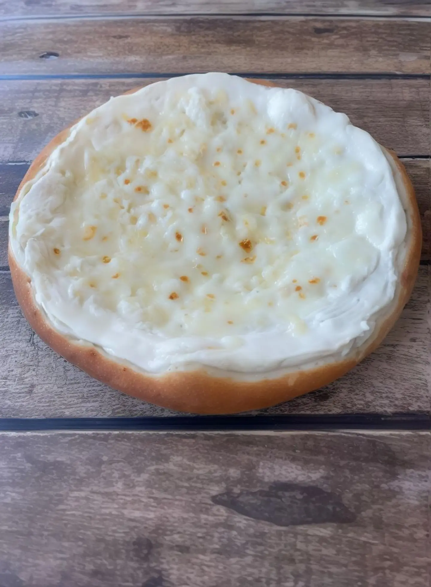 لبنه وجبنه موزاريلا
