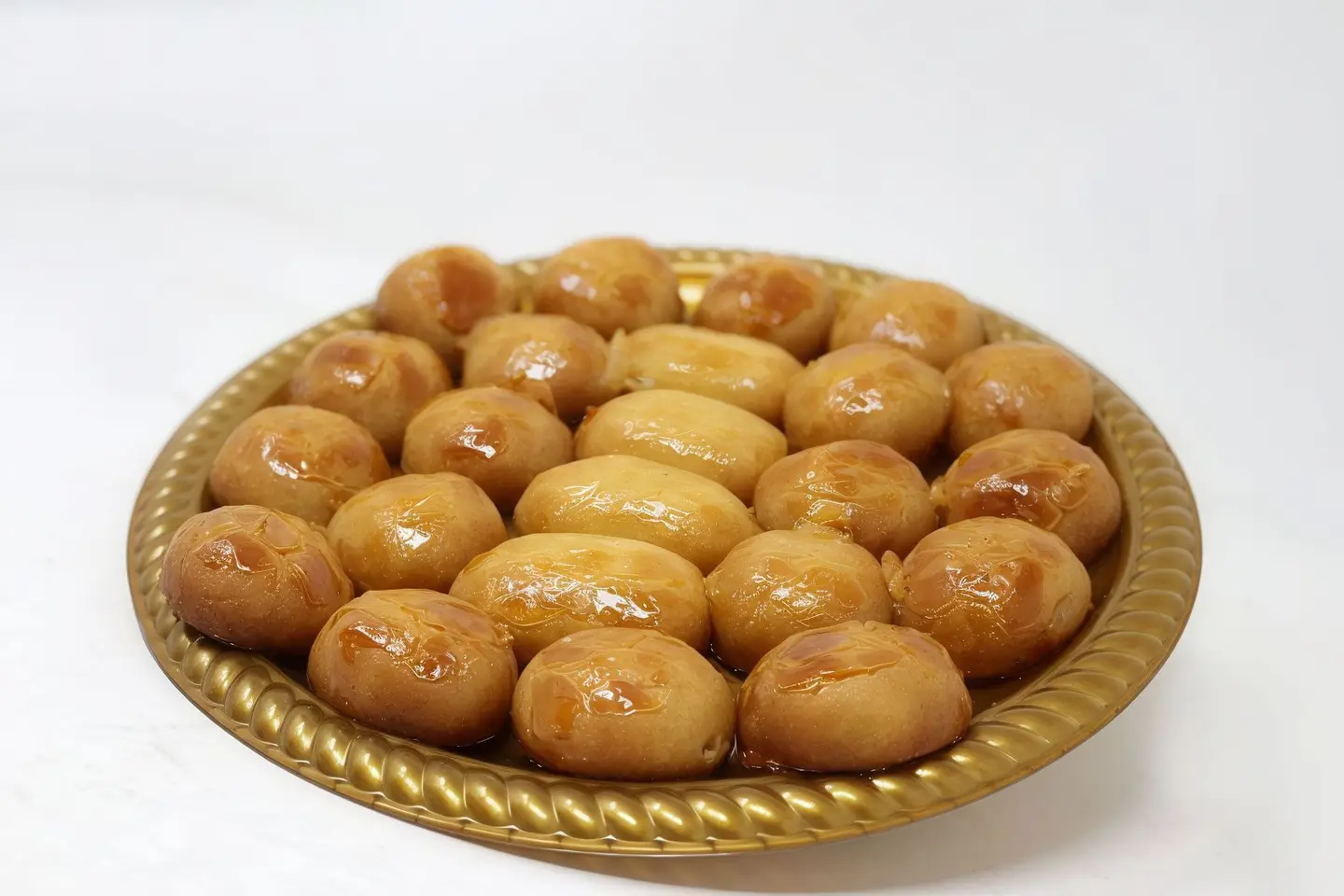 عيون المها