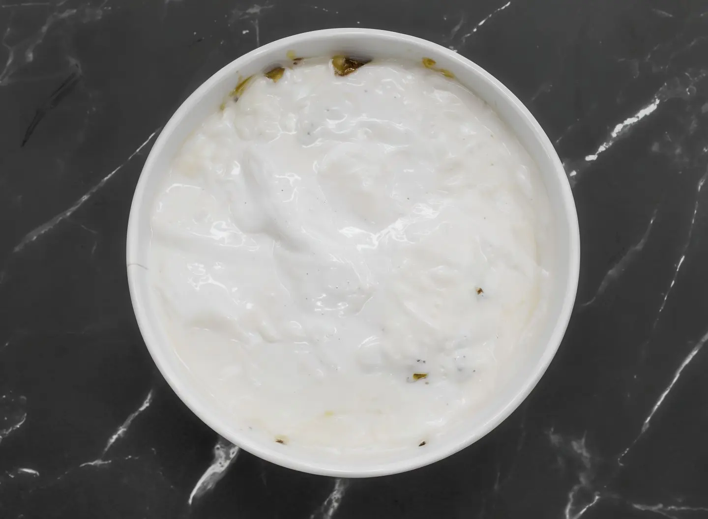 عريكه بالتمر والقشطه