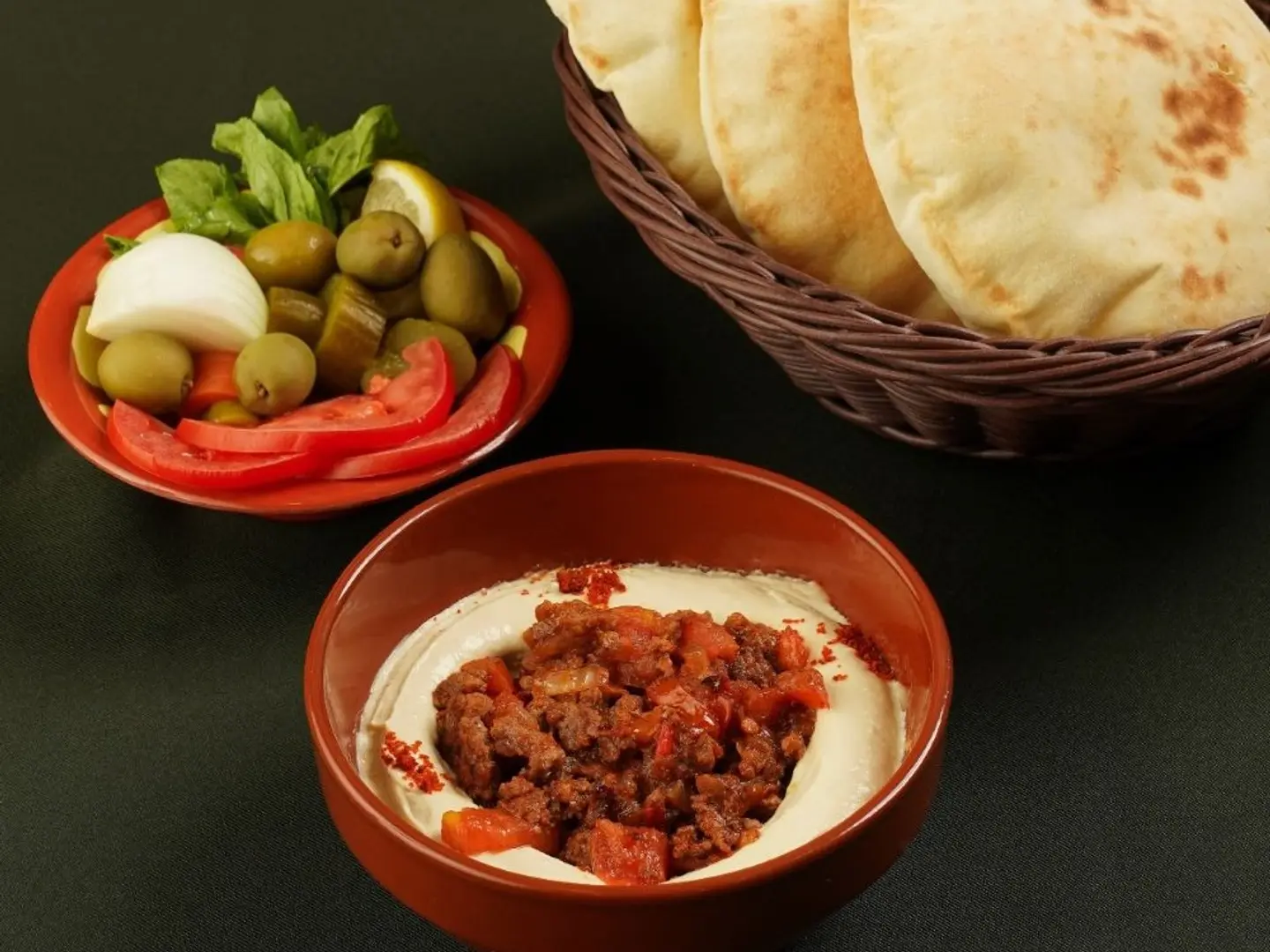 Hummus Plate With Meat