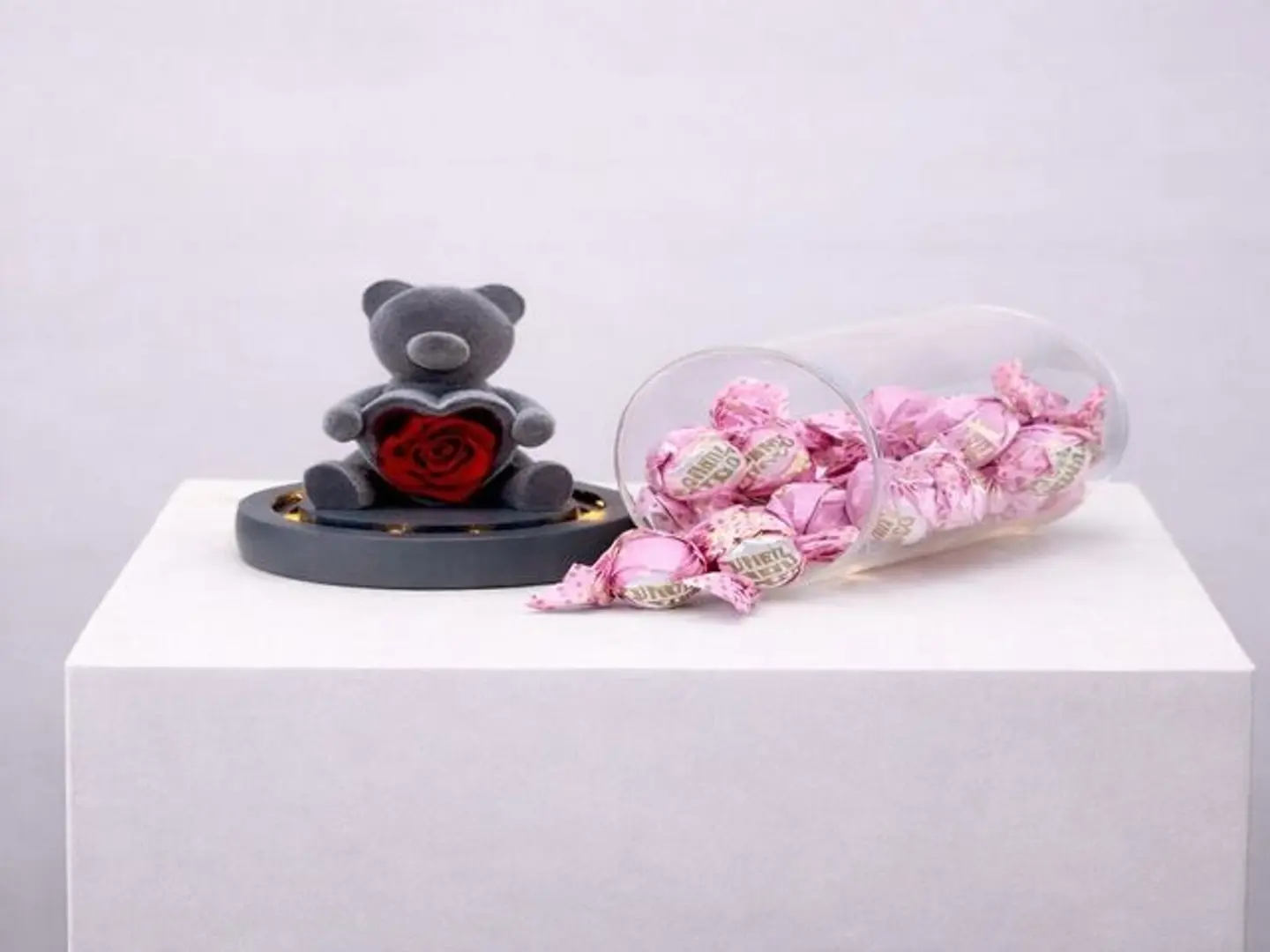 مفاجأة الطفلّ