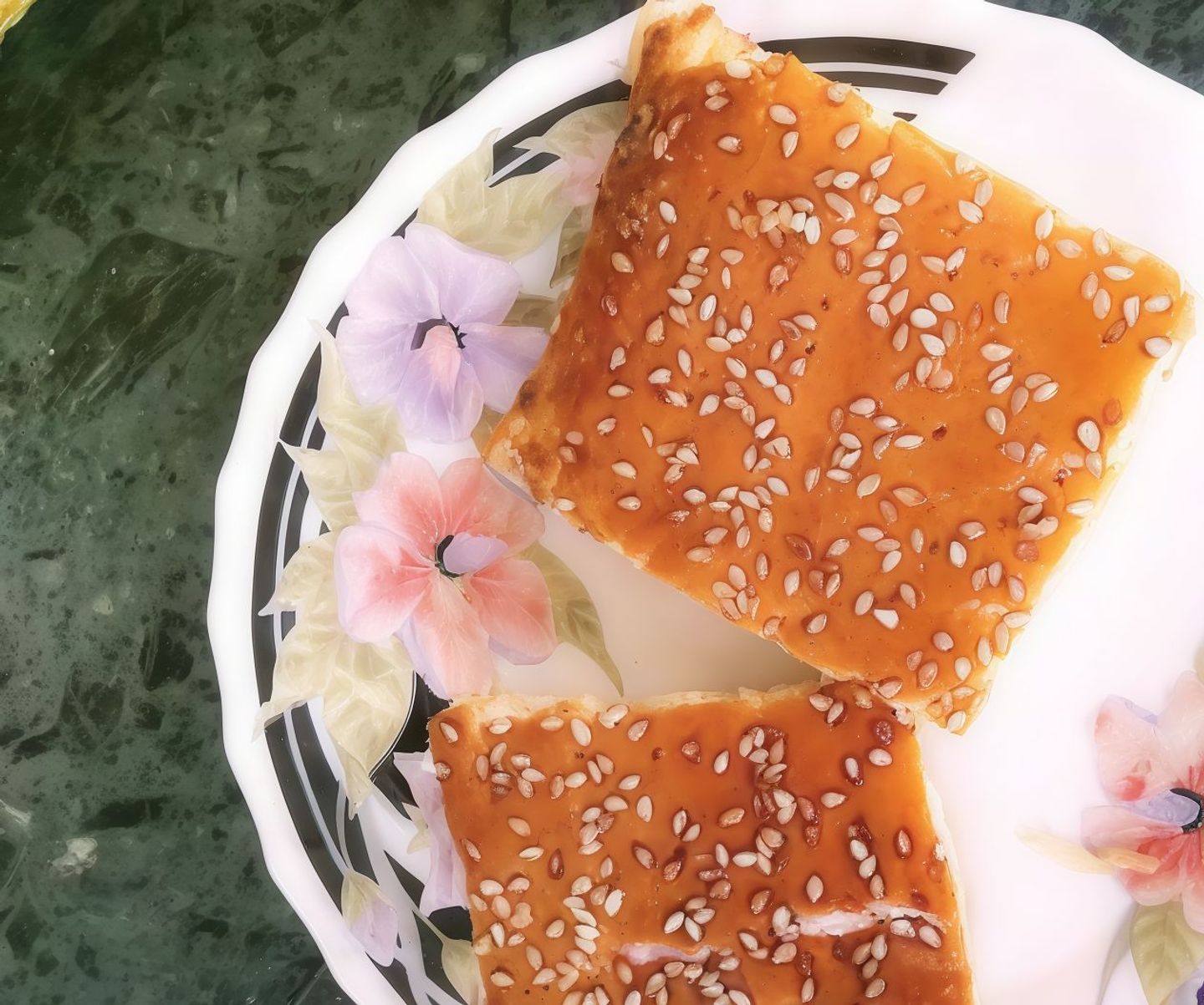 شهد الملكة  - صغير