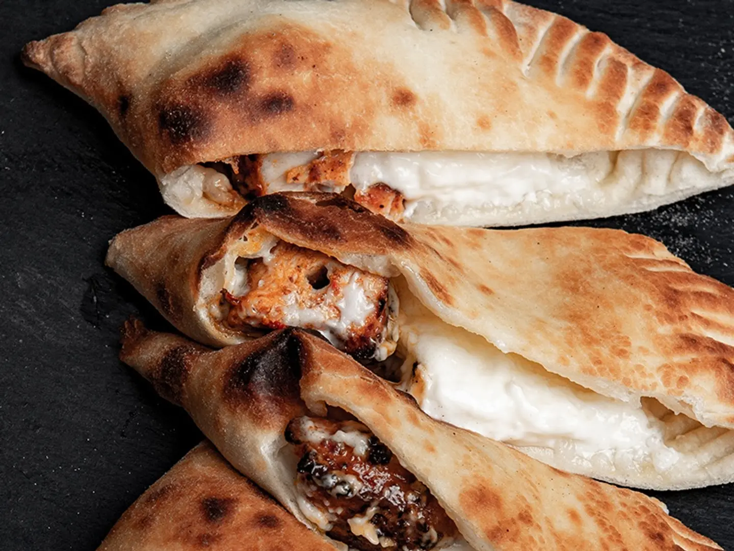 فطيرة شيش طاووق مع لبنة