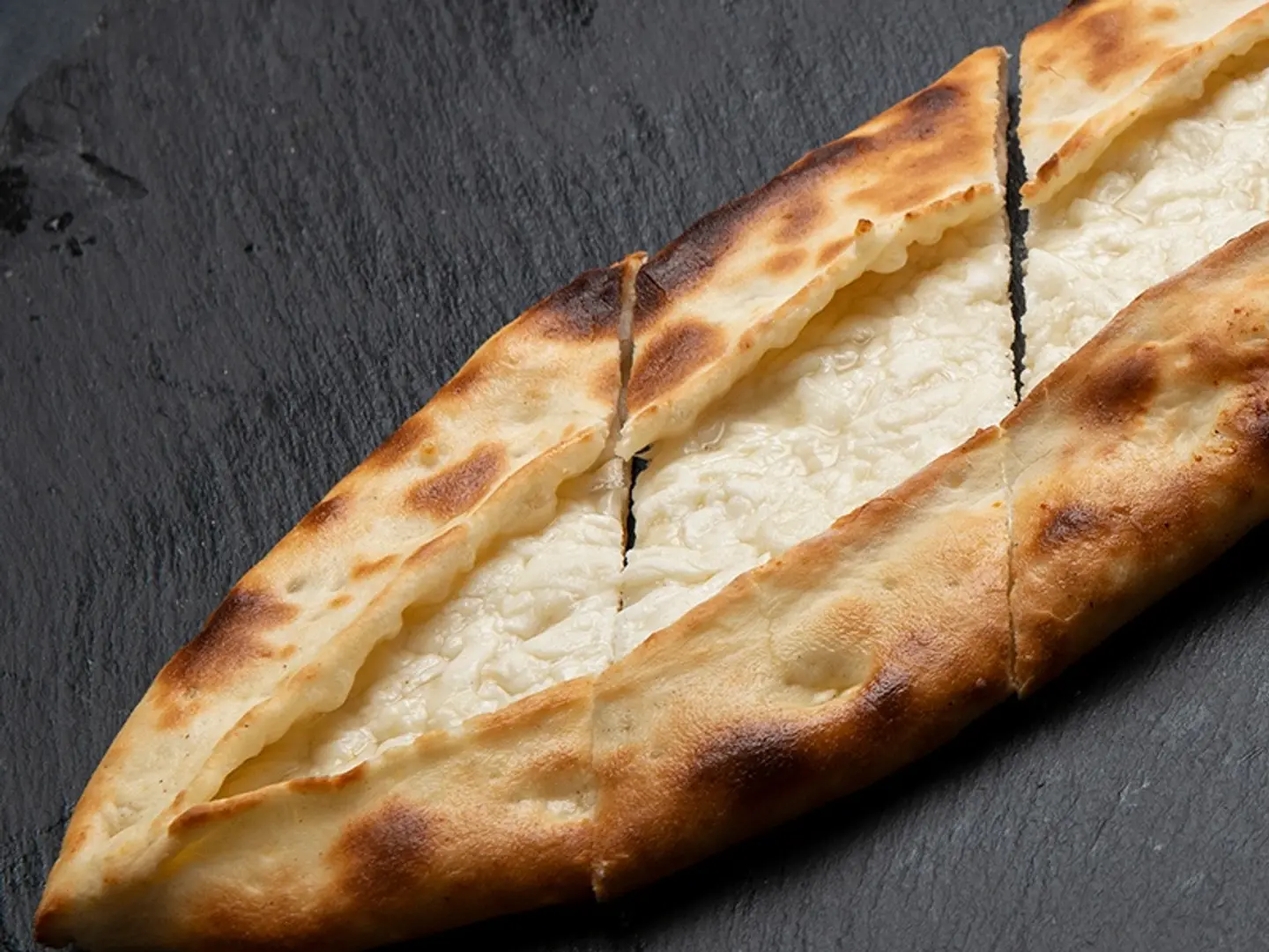 فطيرة جبن عكاوي