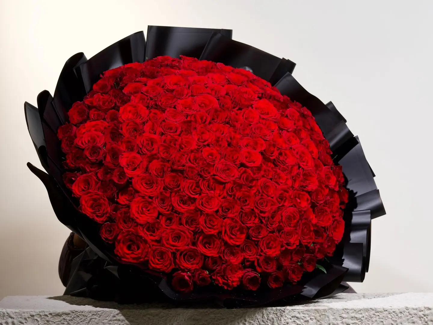 200 Roses Bouquet