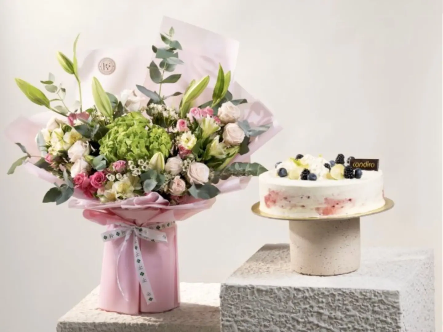 Large Cake + Bouquet Of Roses