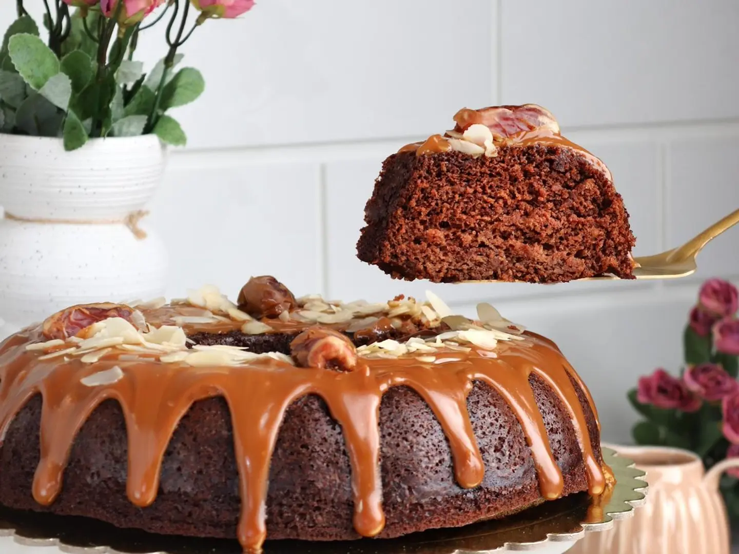 كيكة التمر بالتوفي مقصف الحلا