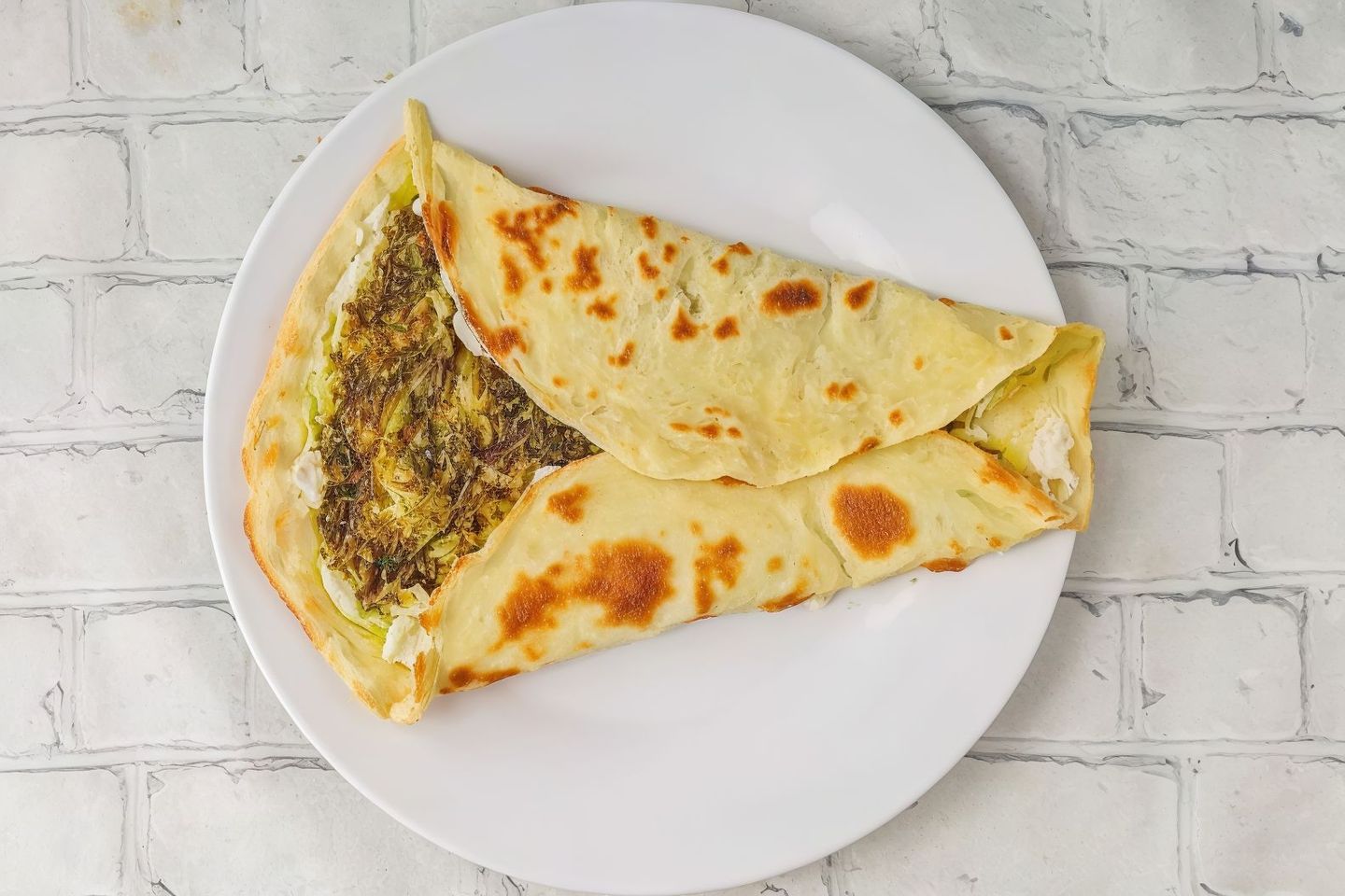ساندويتش لبنه زعتر