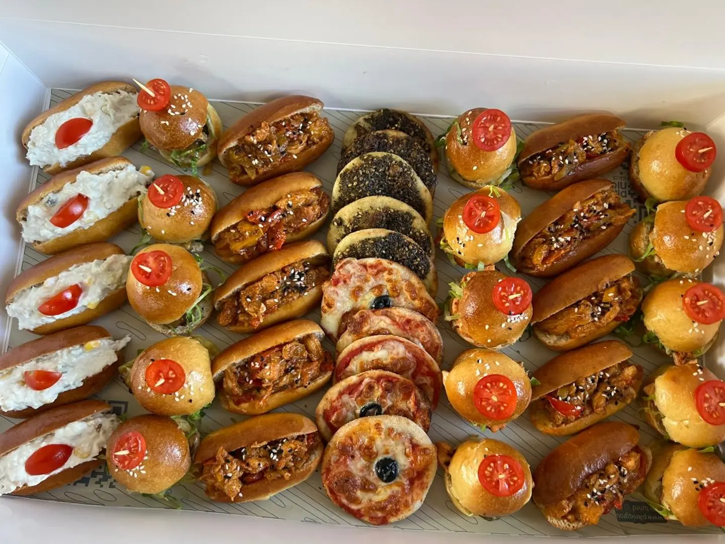 مينى ساندوتش (39 قطعة)