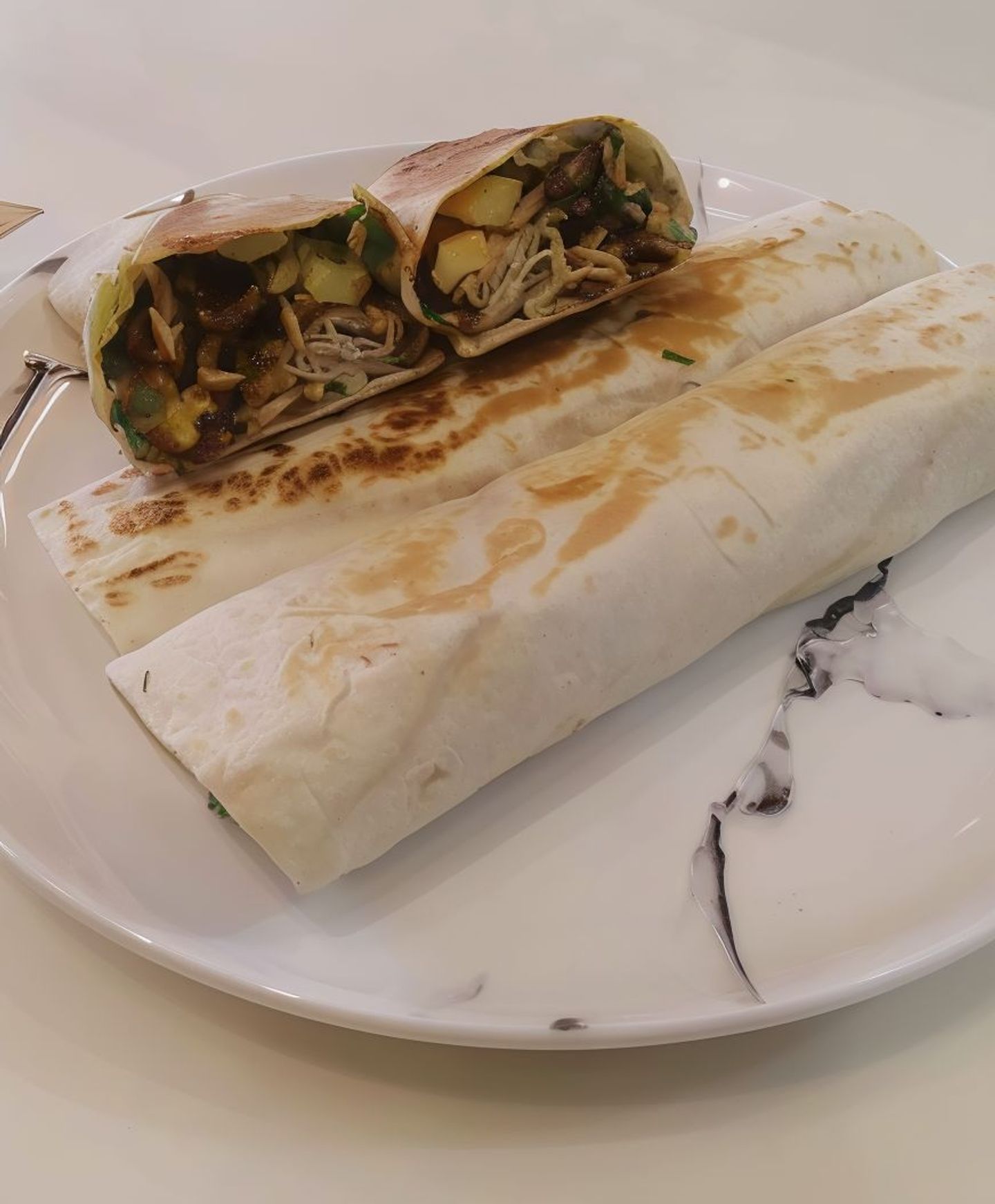 شاورما لحم - تورتيلا