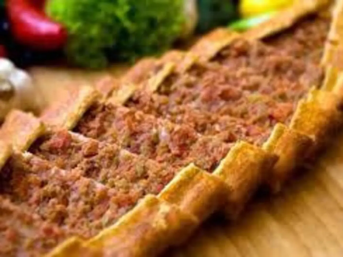 لحم بالعجین