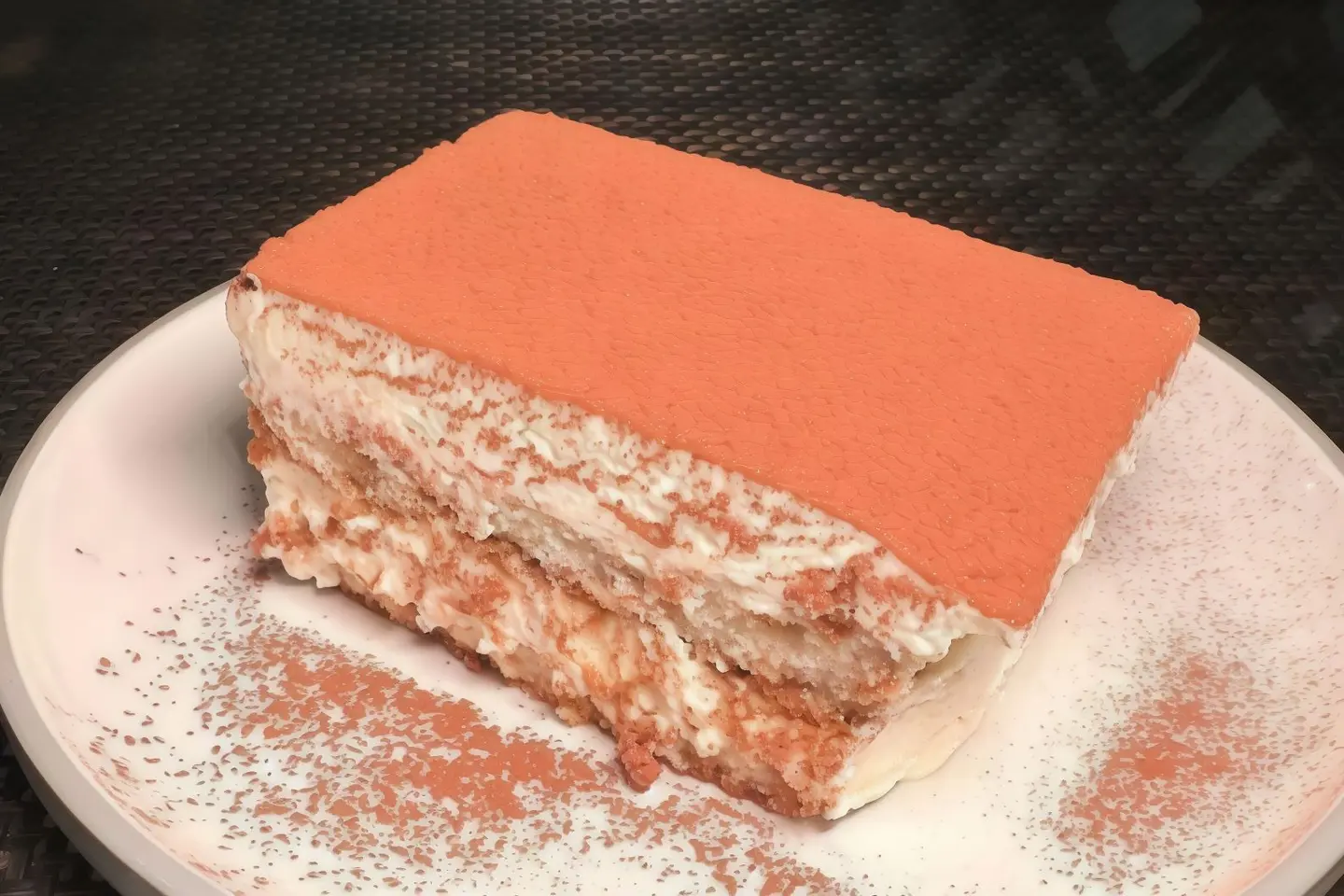 Tiramisu Cake