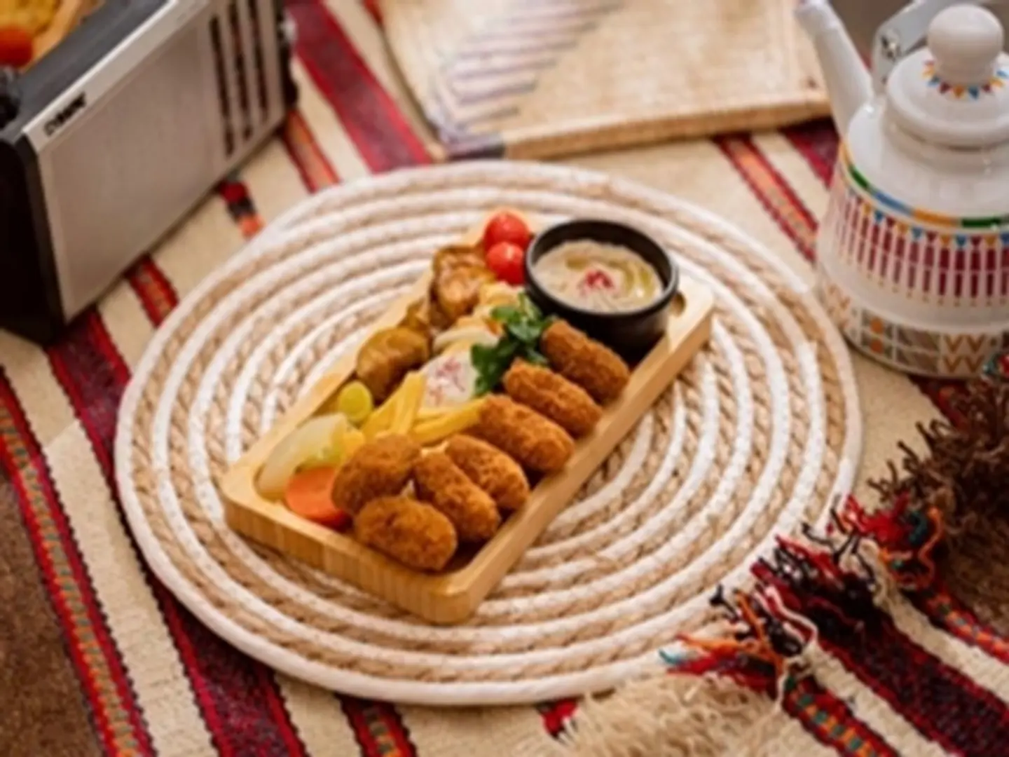 صحن مشكل فلافل