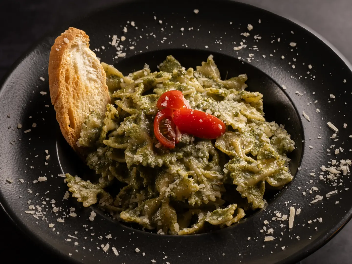 Farfalli Pesto