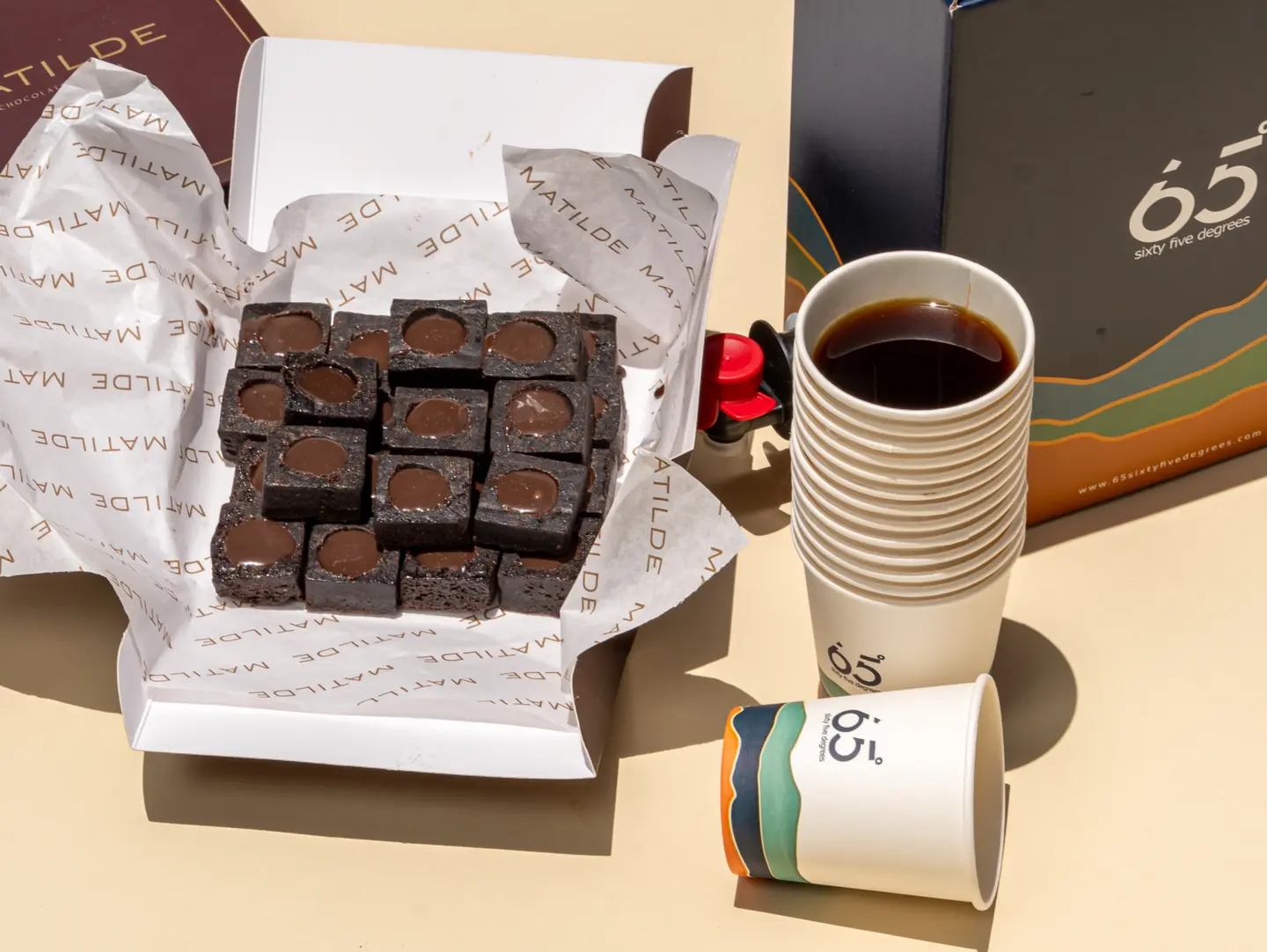 2 Liter Coffee Box And 24 Piece Brownie Espresso Box