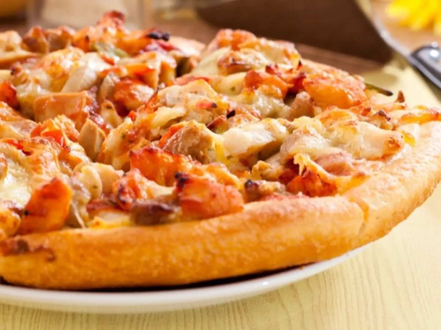 Large Chicken Pizza