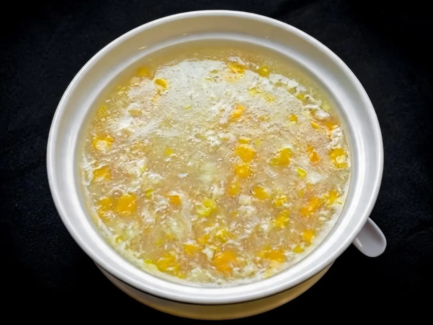شوربة دجاج بالكريمة والذرة