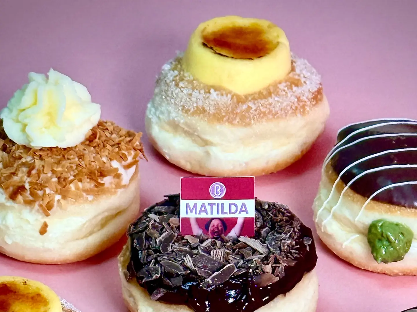 غيوم بومبولوني حجم كبير