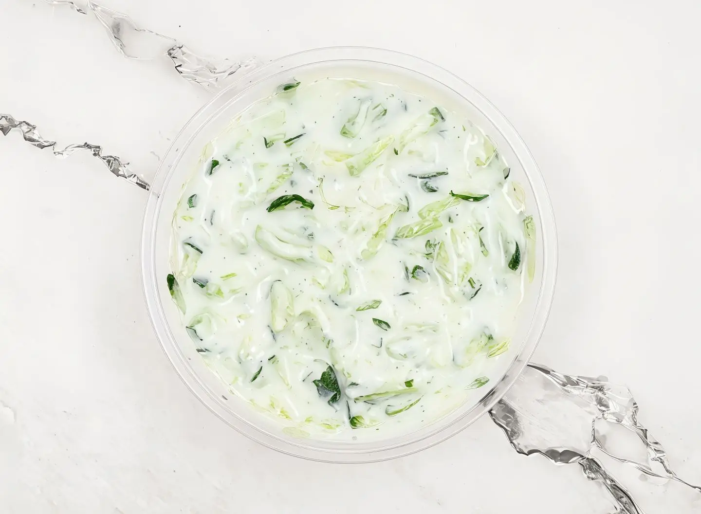 سلطة باللبن