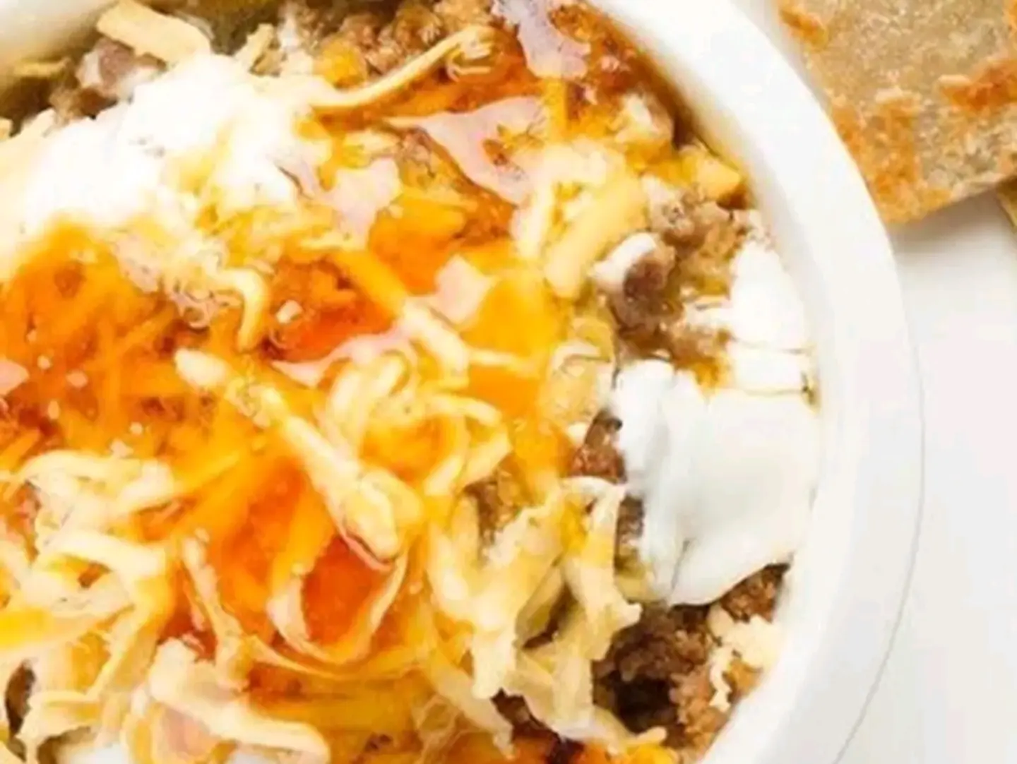 Date Fatteh With Cream And Honey