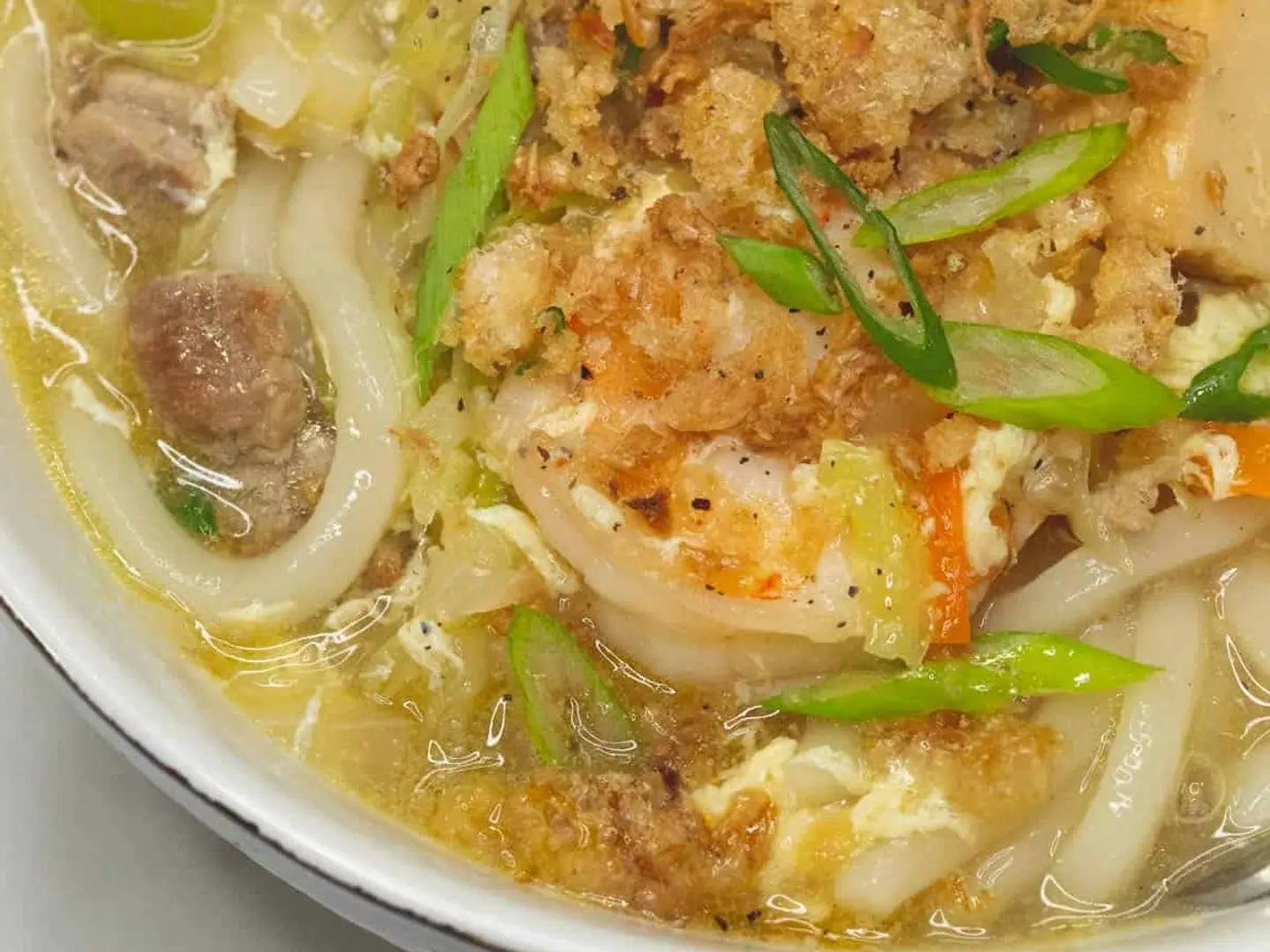 Chicken Lomi With Free Pandesal