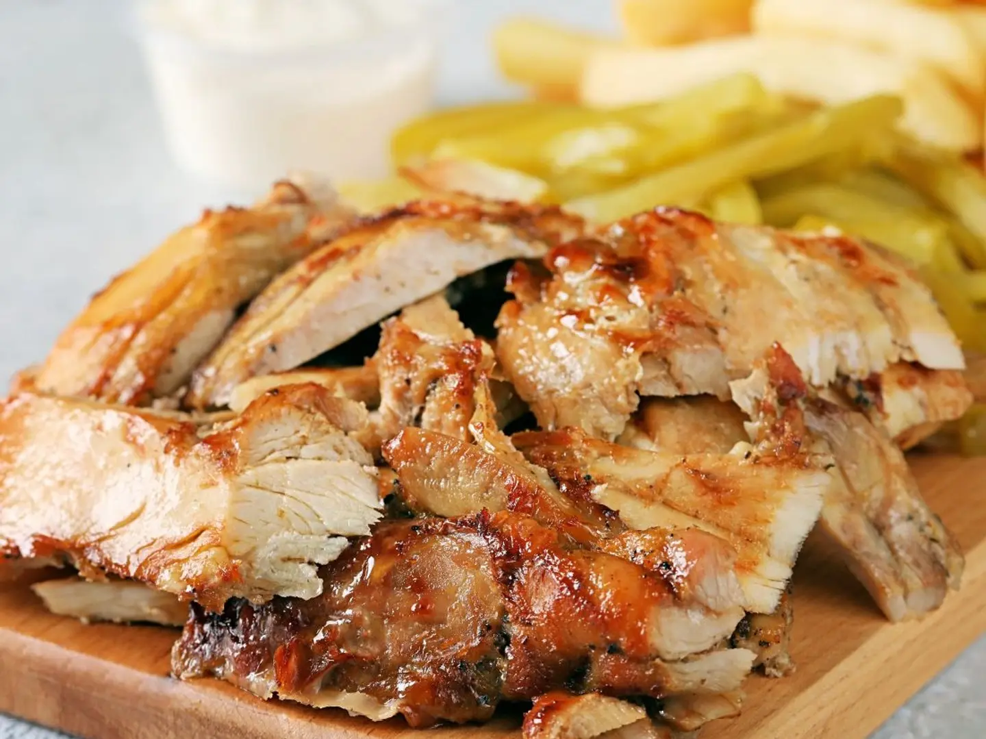 A Plate Of Shawarma Slices, A Quarter Kilo
