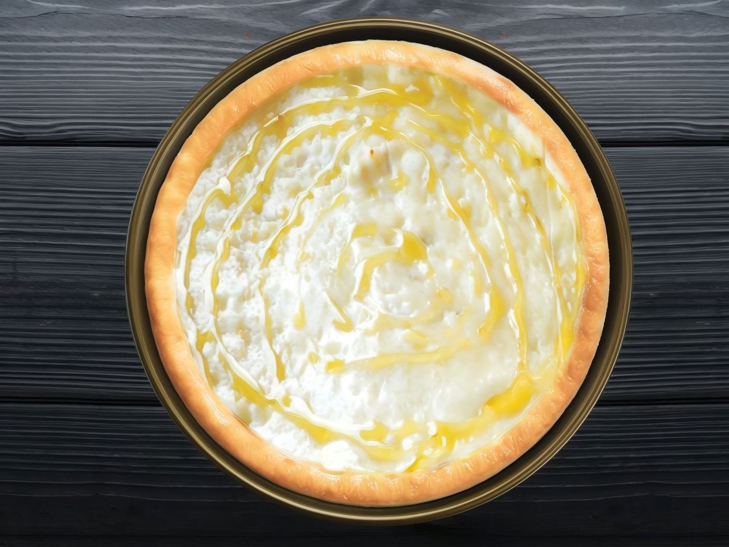 فطيرة لبنة مع العسل