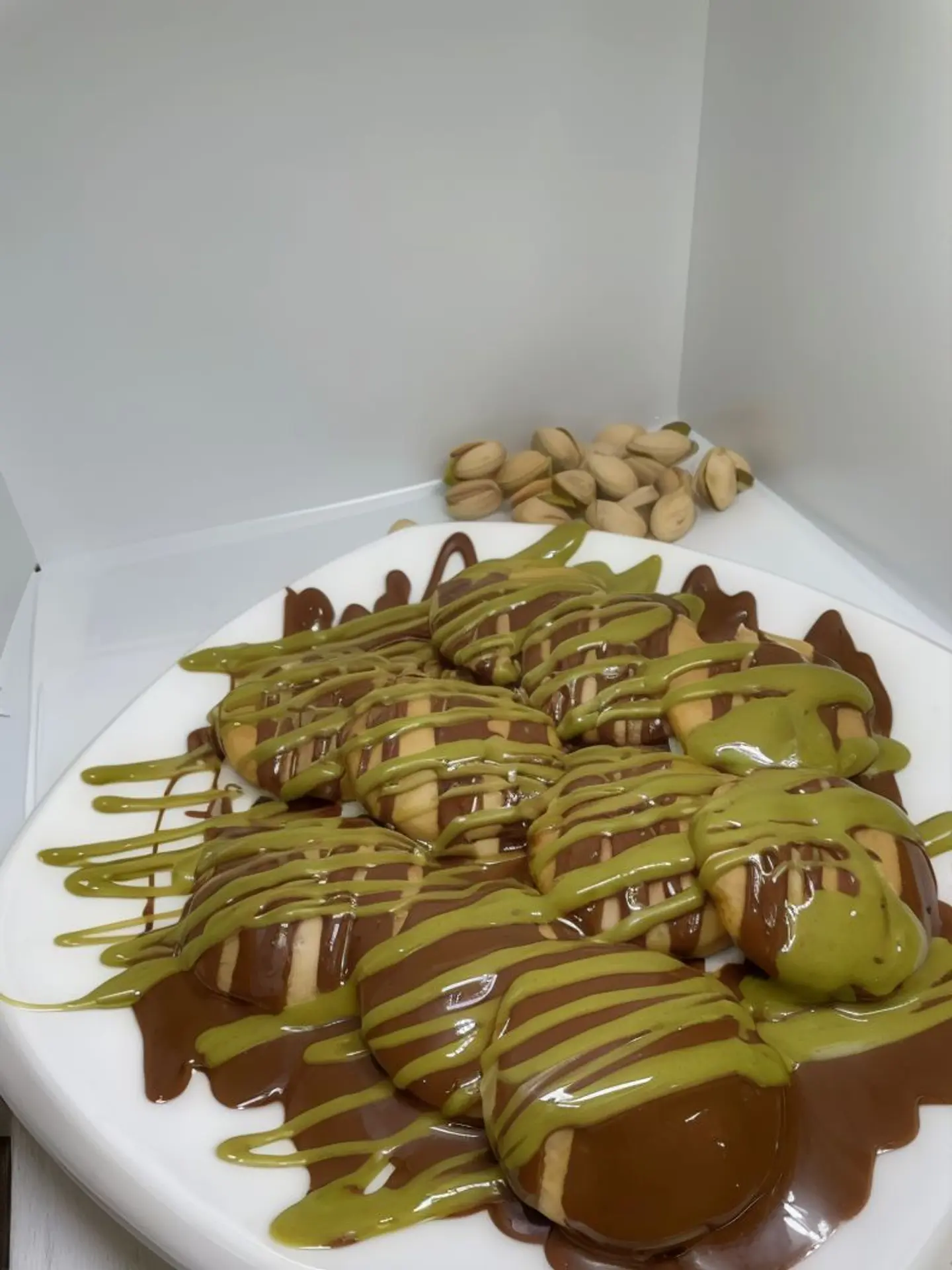 بان كيك نوتيلا و بستاشيو