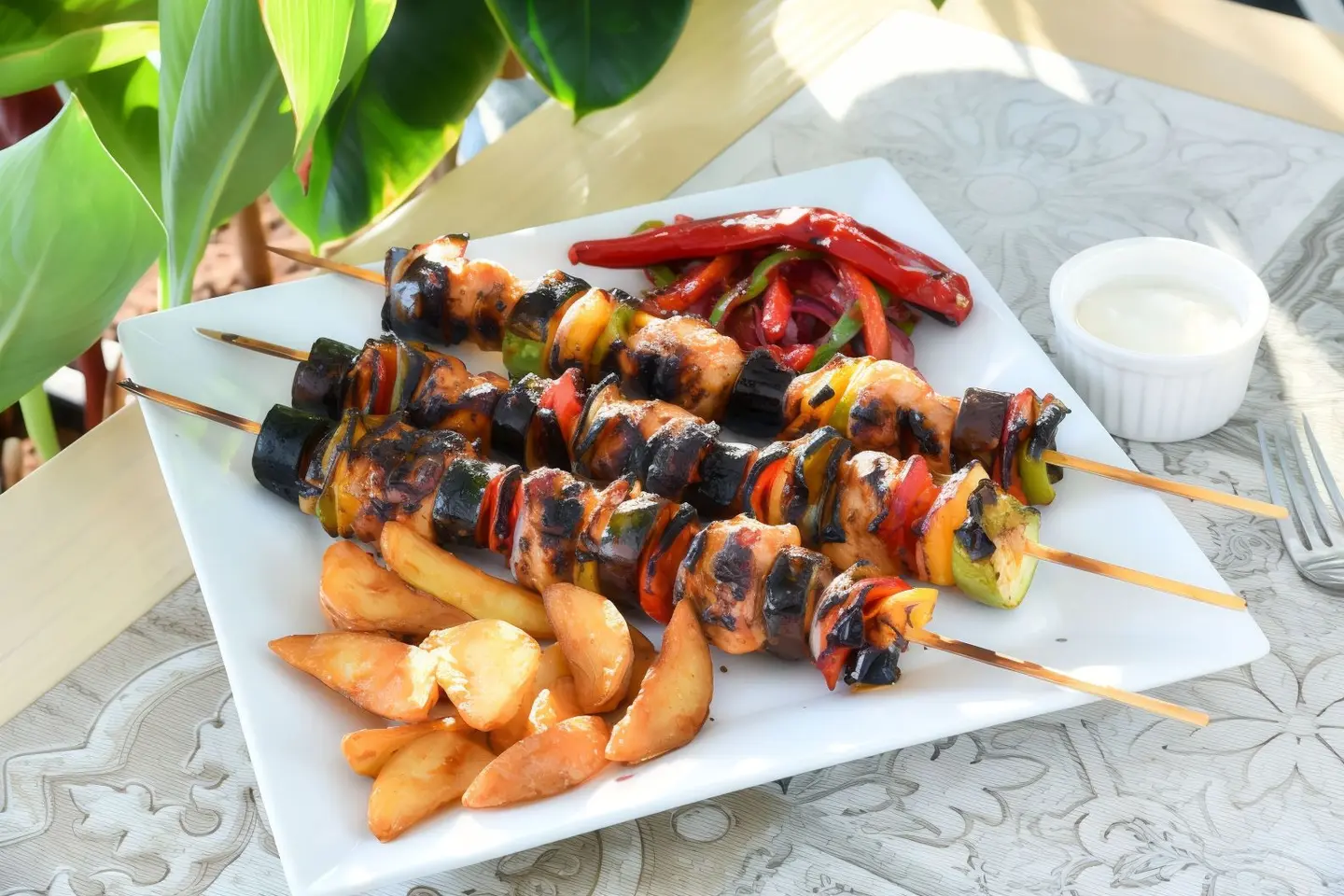 شيش طاووق بالخضار