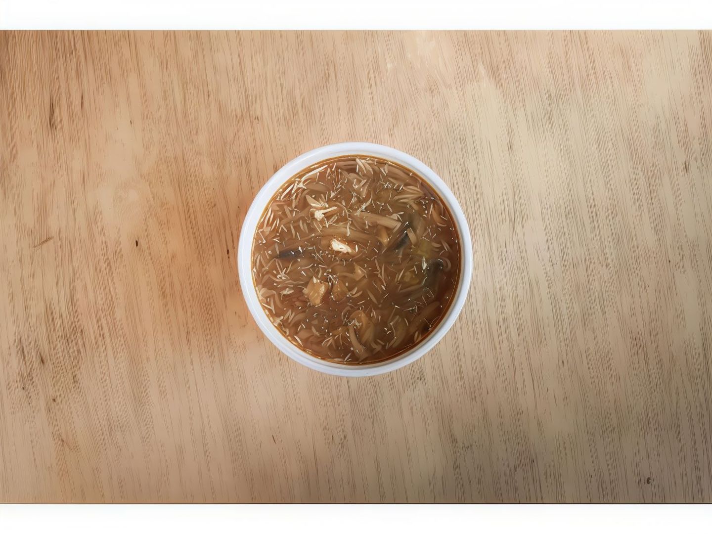 شوربة حارة و حامضة