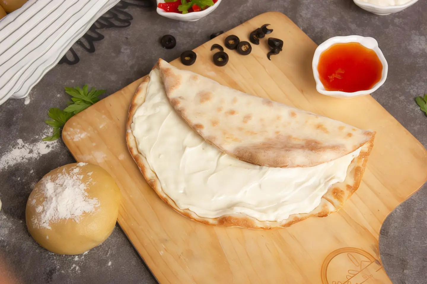 مناقيش لبنة