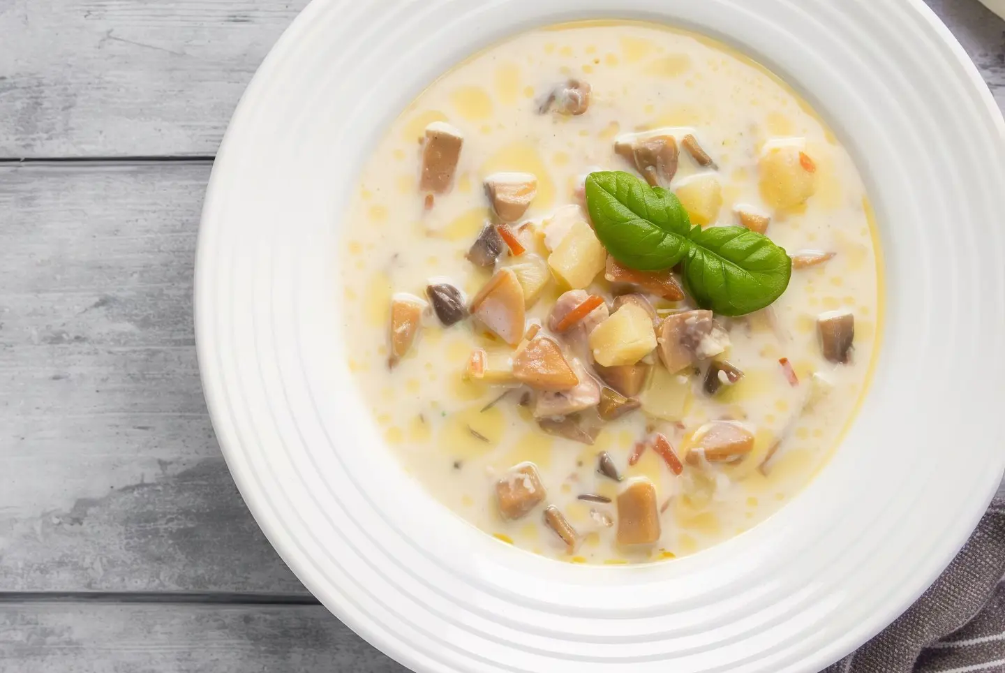 شوربة دجاج كريمي