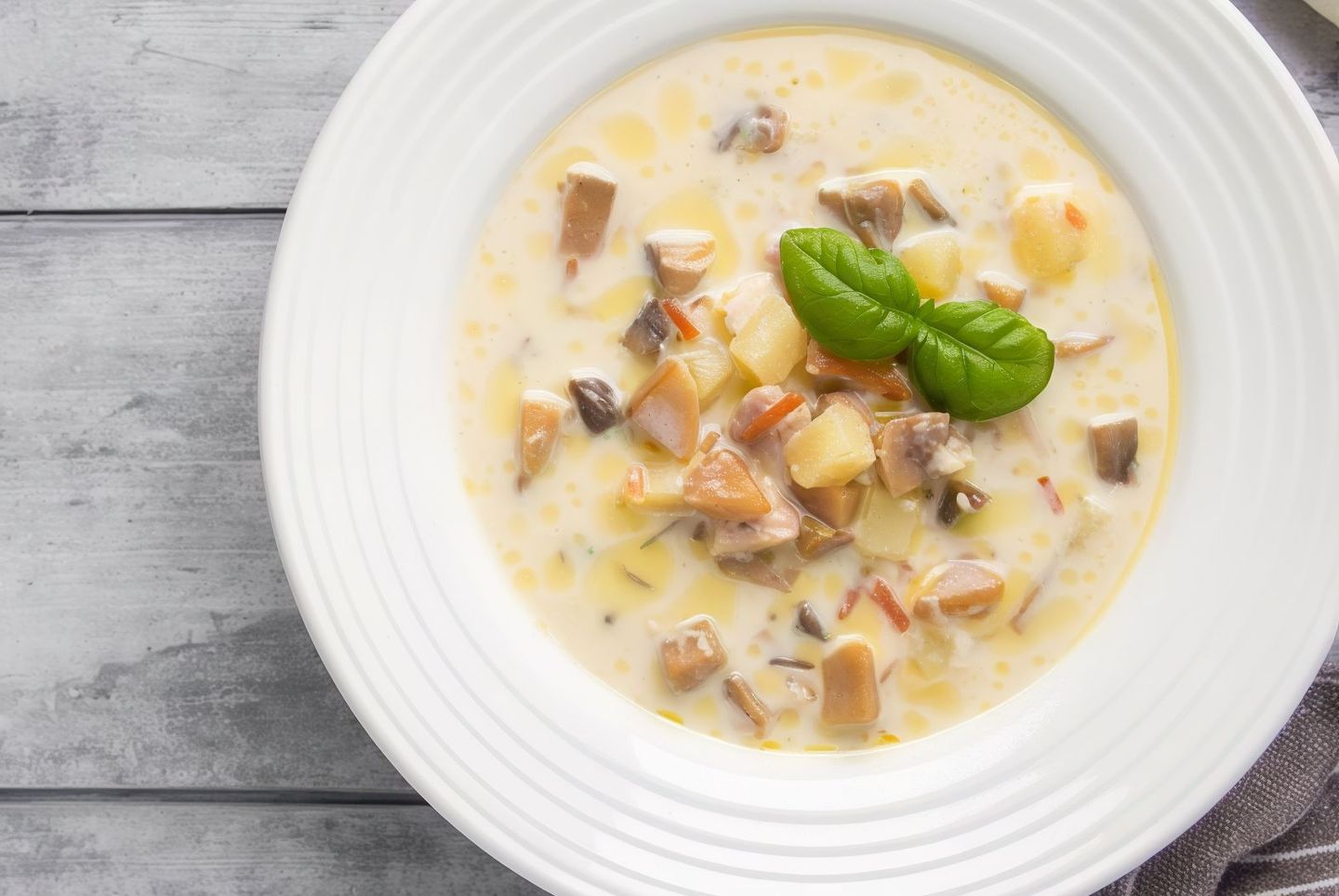 شوربة دجاج كريمي