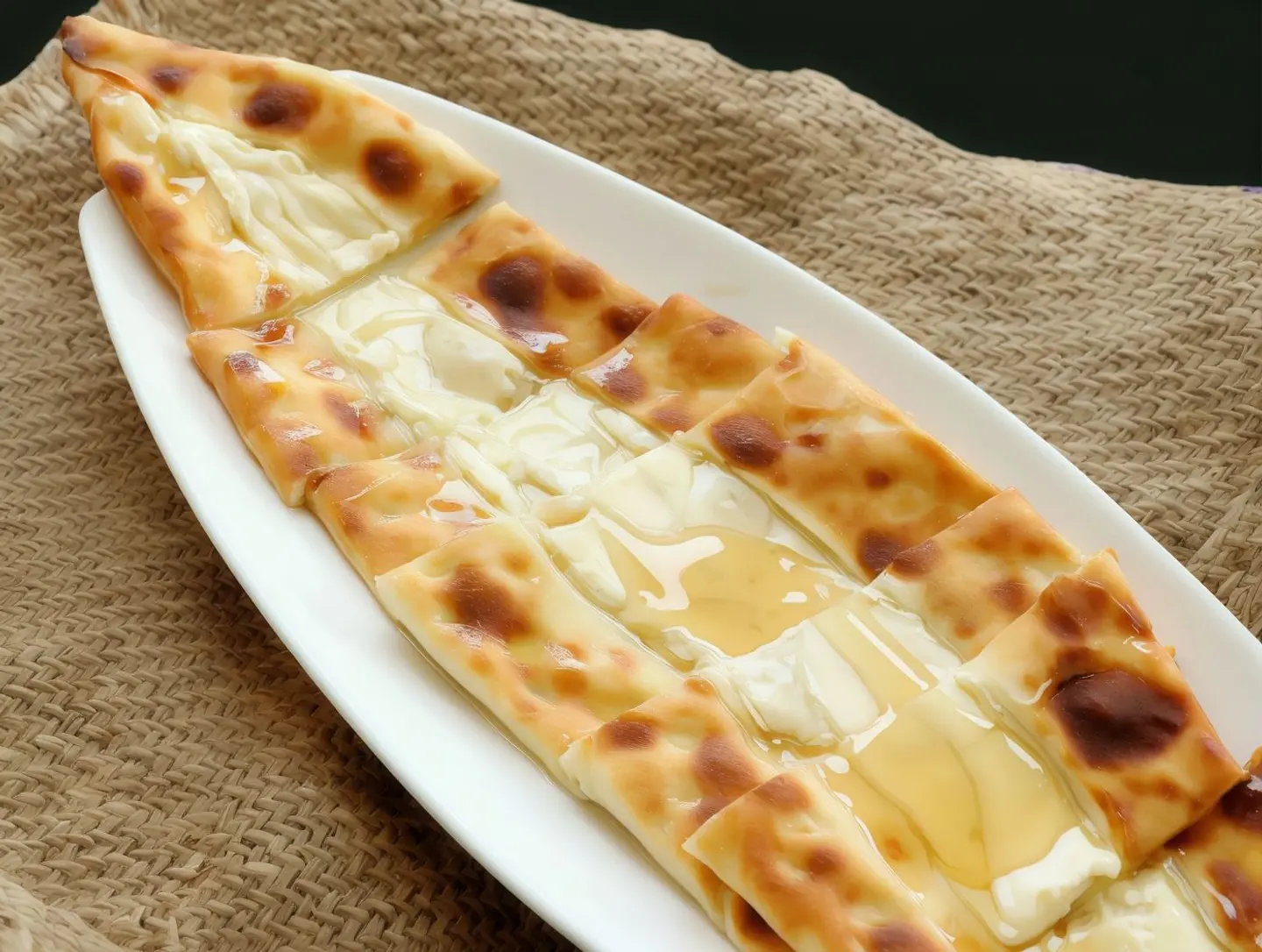 فطيرة لبنة عسل