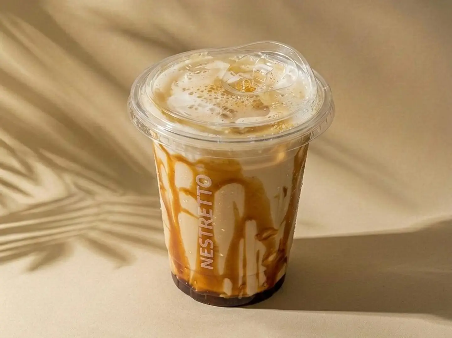 لاتيه التمر بالفانيليا المثلج