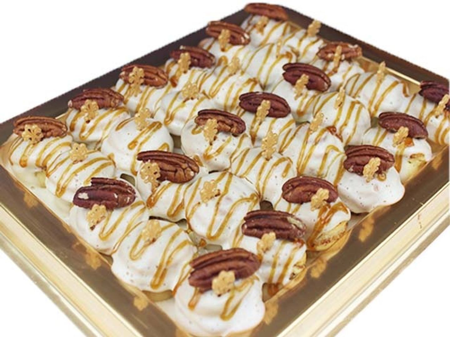 Cinnamon Cream With Pecan Nuts