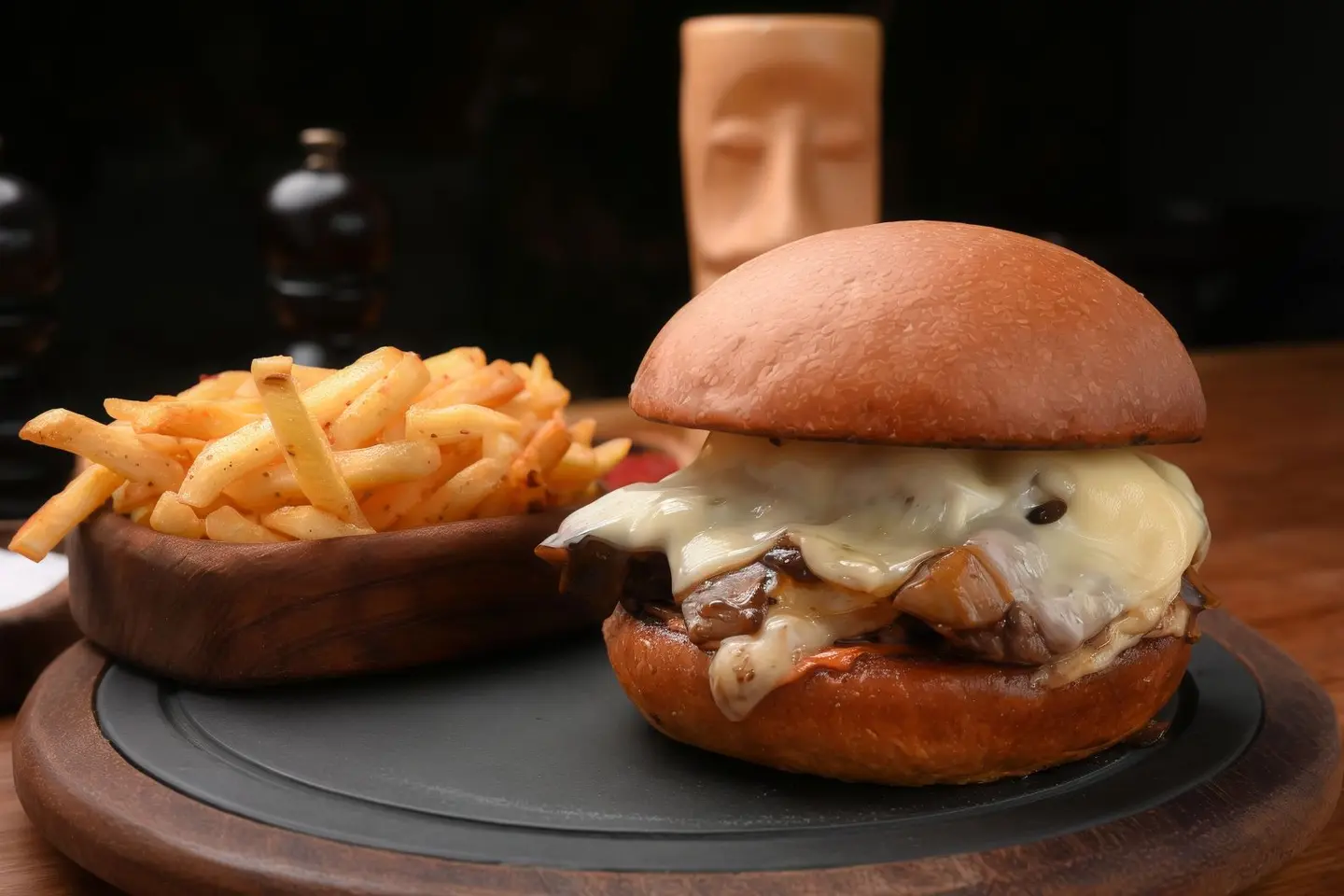 برجر ترافل مع مشروم