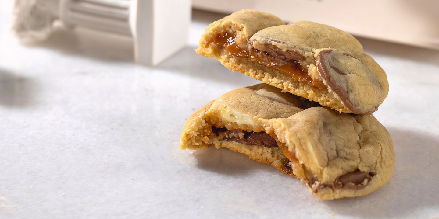 Cookies With White Chocolate And Caramel