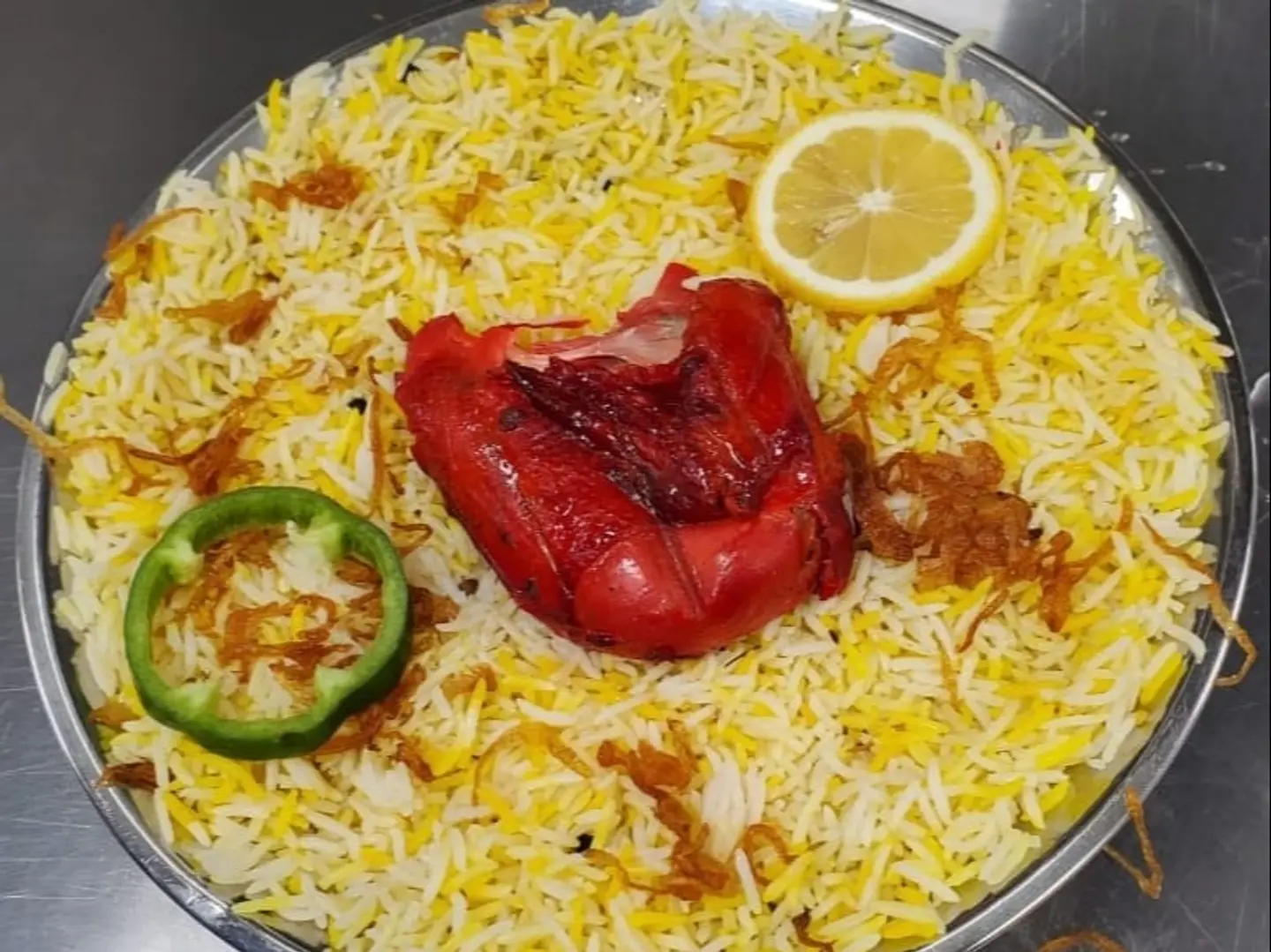 ربع دجاجة حنيذ صدر