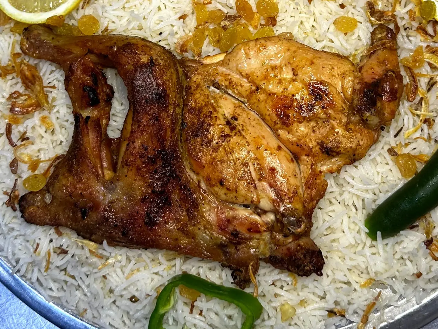 نص دجاجة مظبي