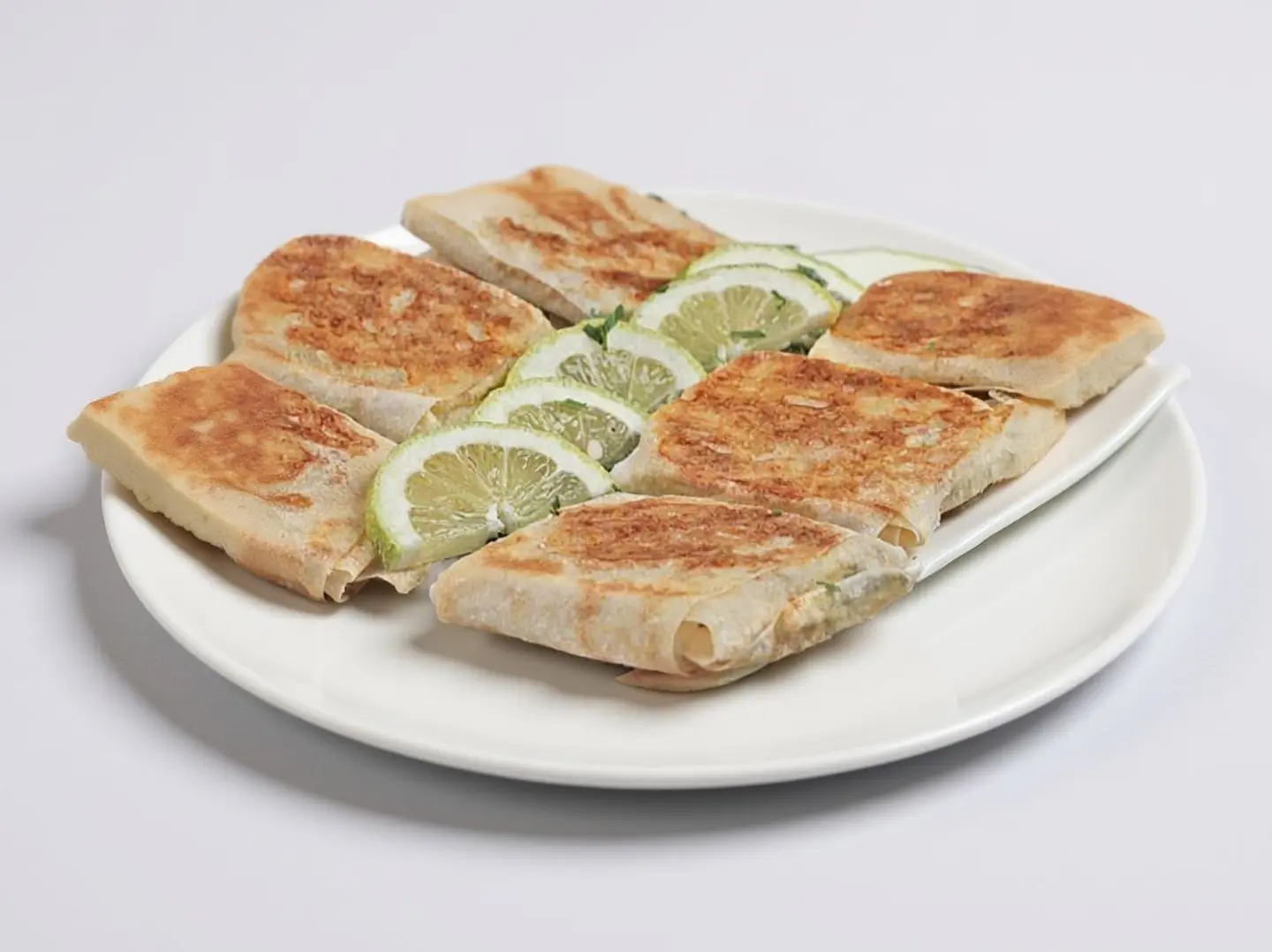 مطبق بالجبنة البيضاء