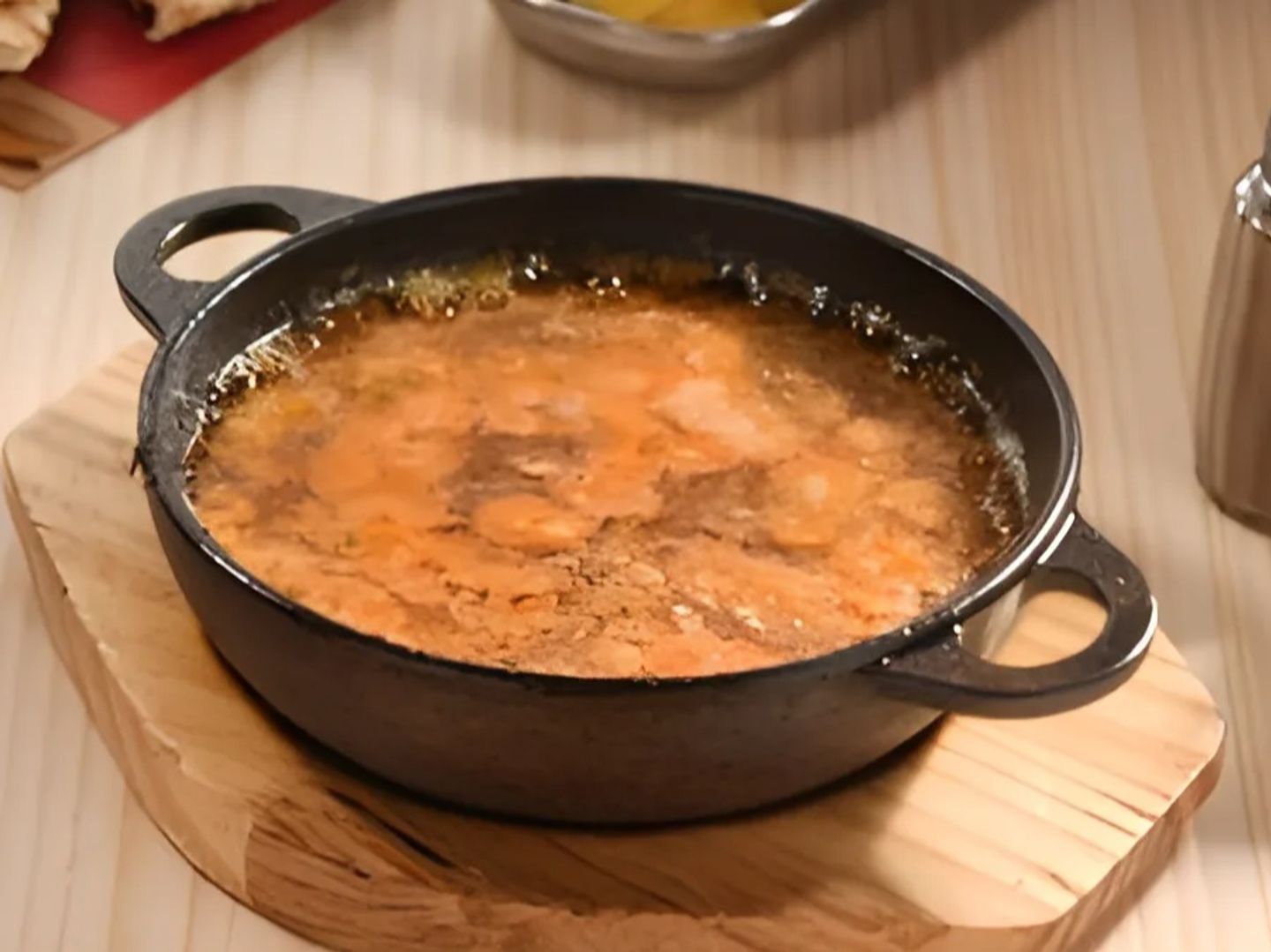 قلابة طاوه