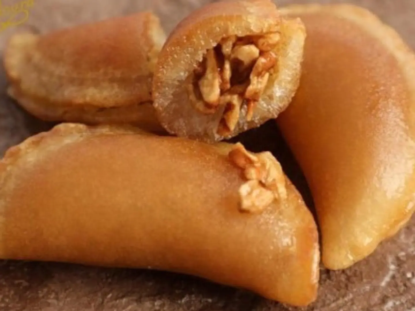 صحن قطايف جوز