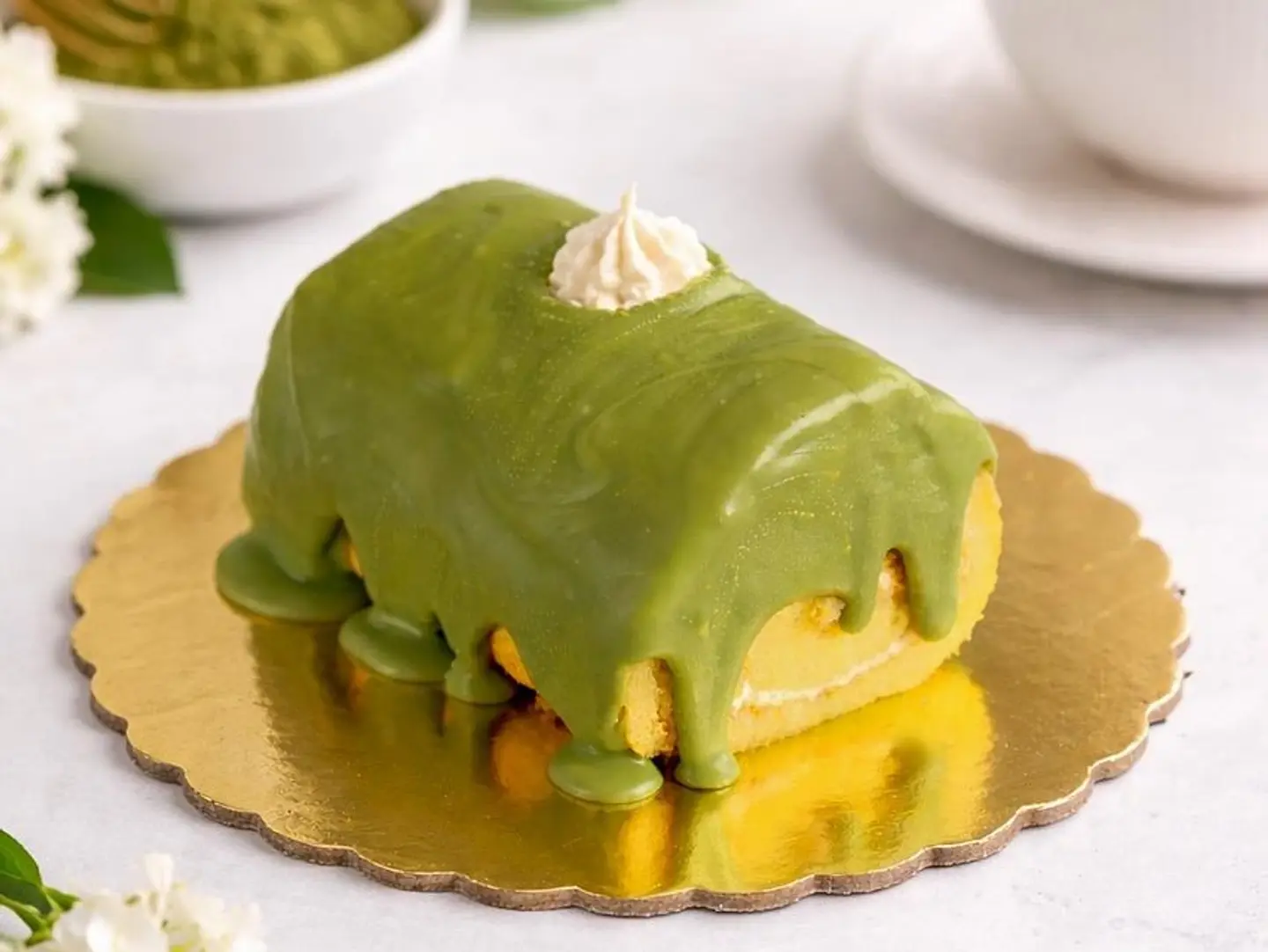 Lunch Pistachio Roll