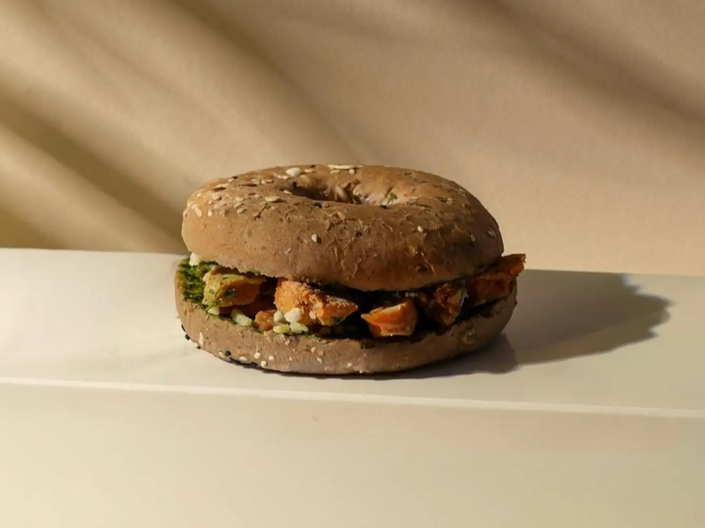 ساندوتش دجاج مشوي